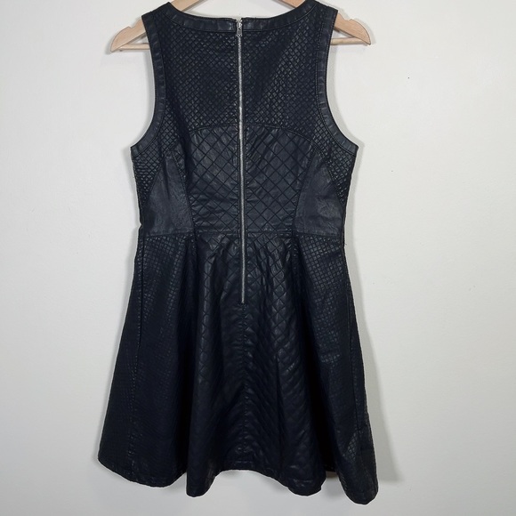TOPSHOP | FAUX LEATHER SLEEVELESS DRESS - Picture 13 of 13